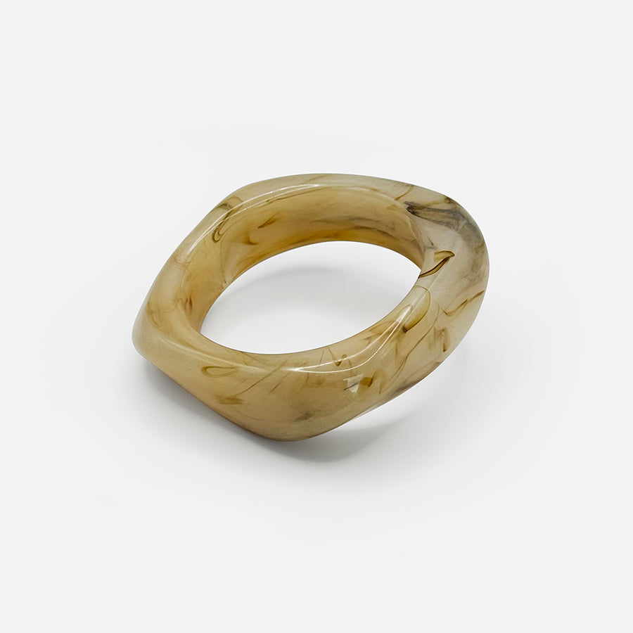 BEIGE BANGLE