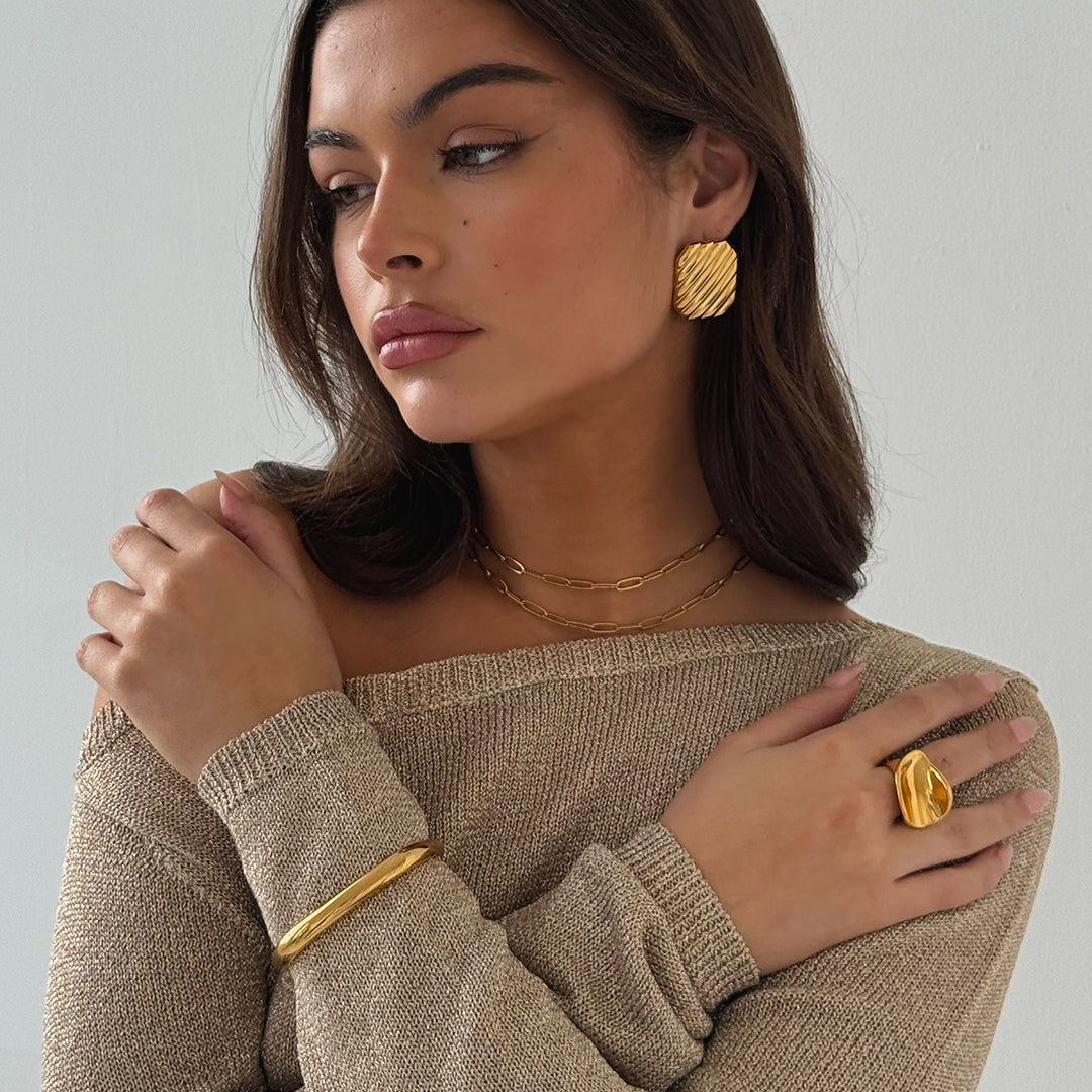 RECTANGULAR GOLD BRACELET