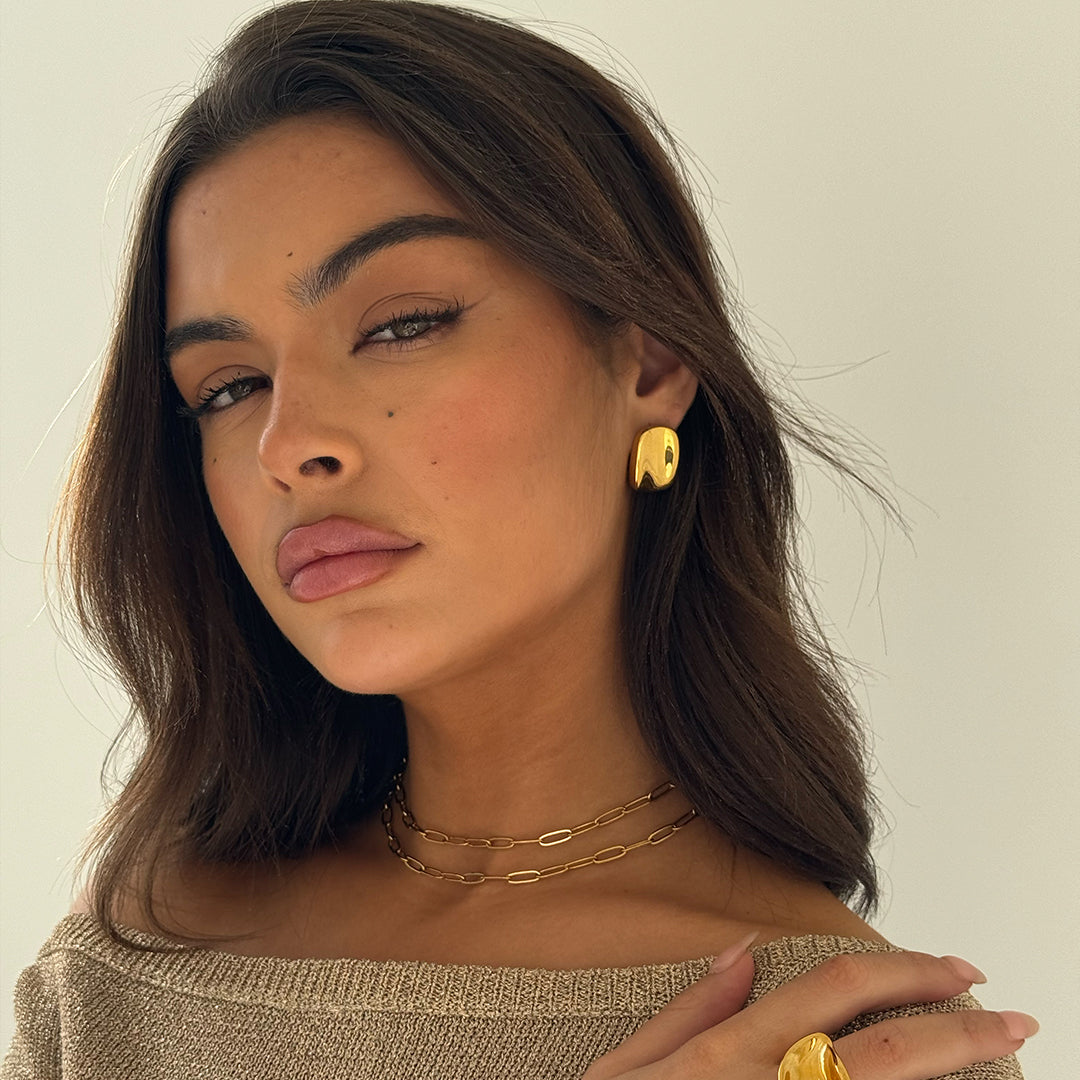 RECTANGULAR STUD EARRINGS GOLD