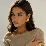 LONG RIBBED EARRINGS GOLD