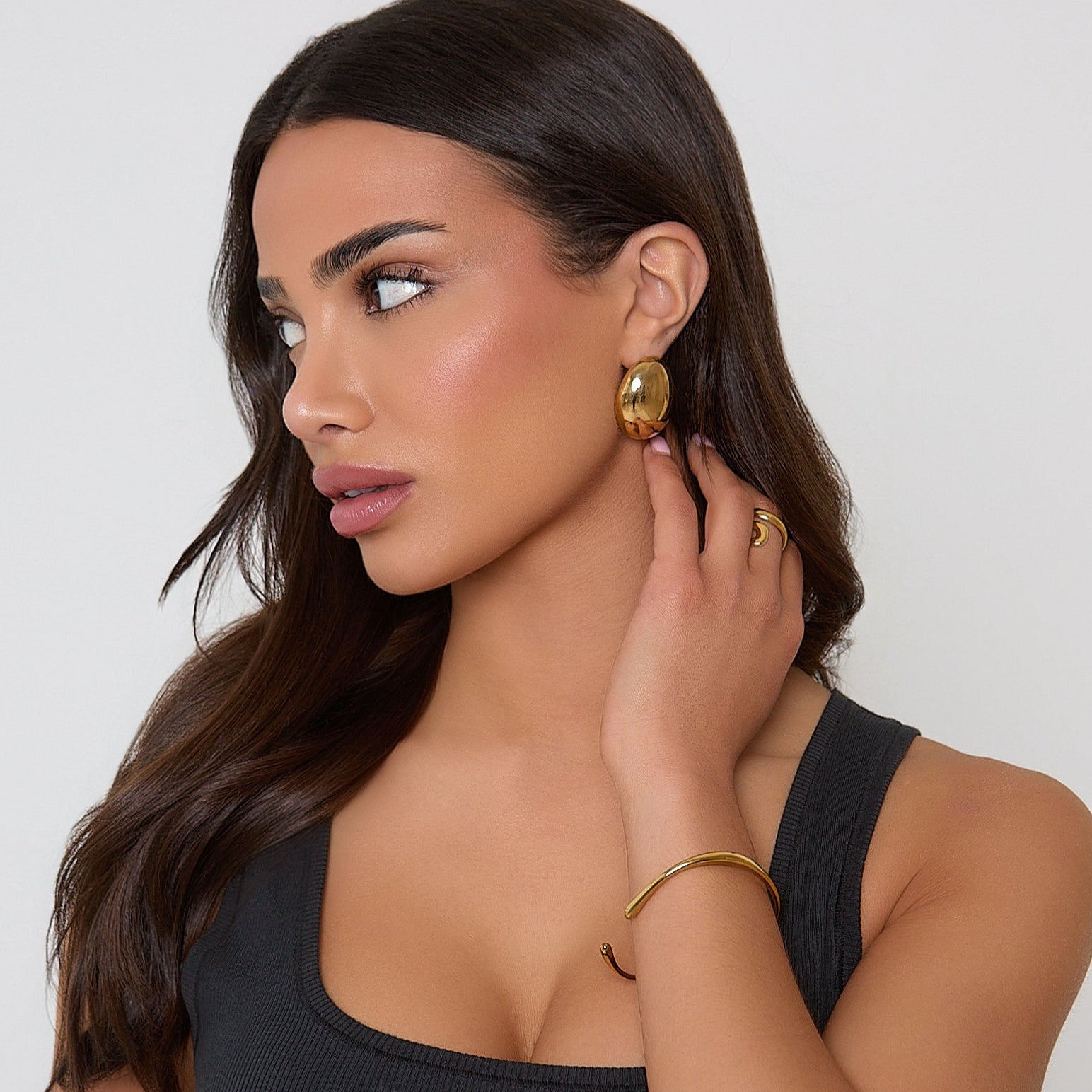 18K GOLD OVAL EARRINGS