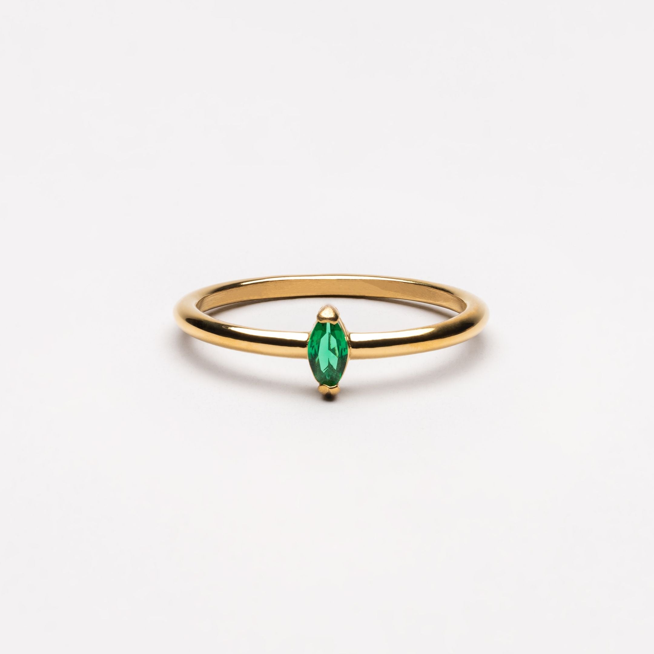 Dainty Emerald Ring