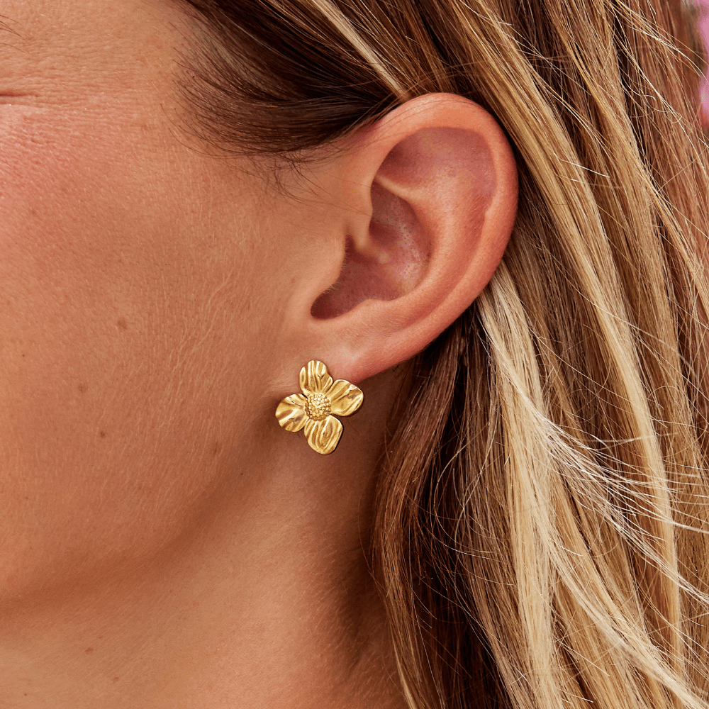 18K Gold Flower Earrings