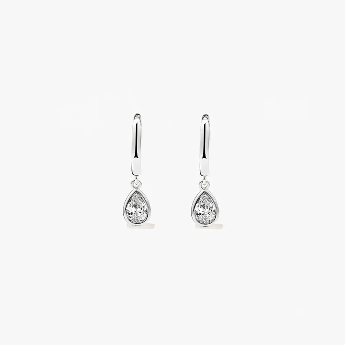 Solitaire Teardrop Sapphire Drops