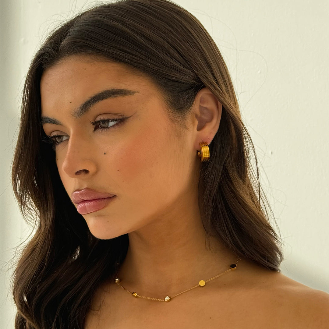 MINI RIBBED HOOPS GOLD