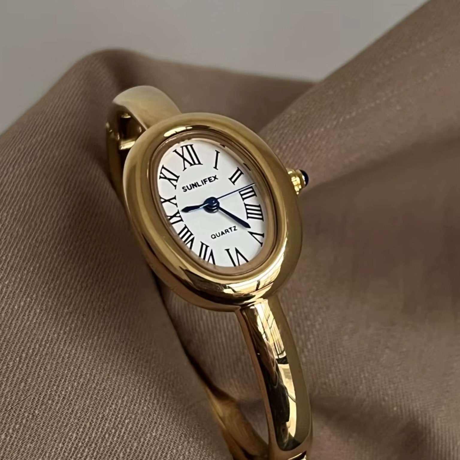 Josephine vintage bangle Watch